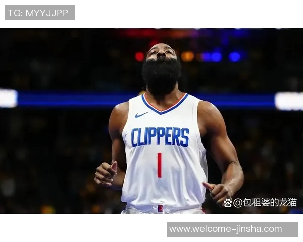 哈登谈赛季表现提升：每场比赛都在进步不断追求更好状态