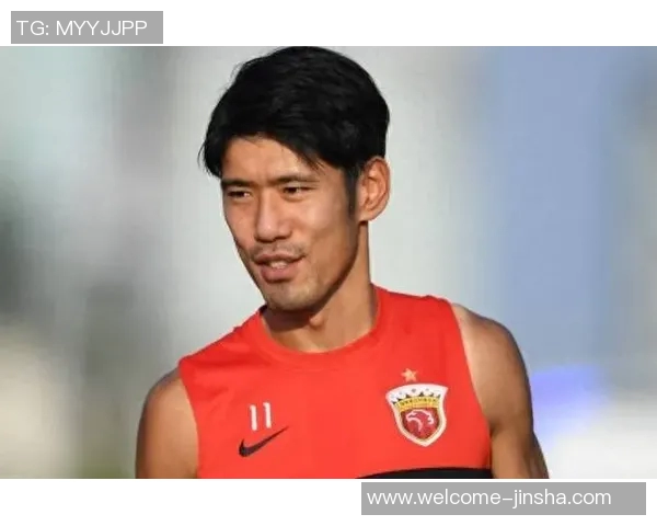 吕文君携手海港一路夺冠从中乙到中超退役后执教梯队传承足球梦想